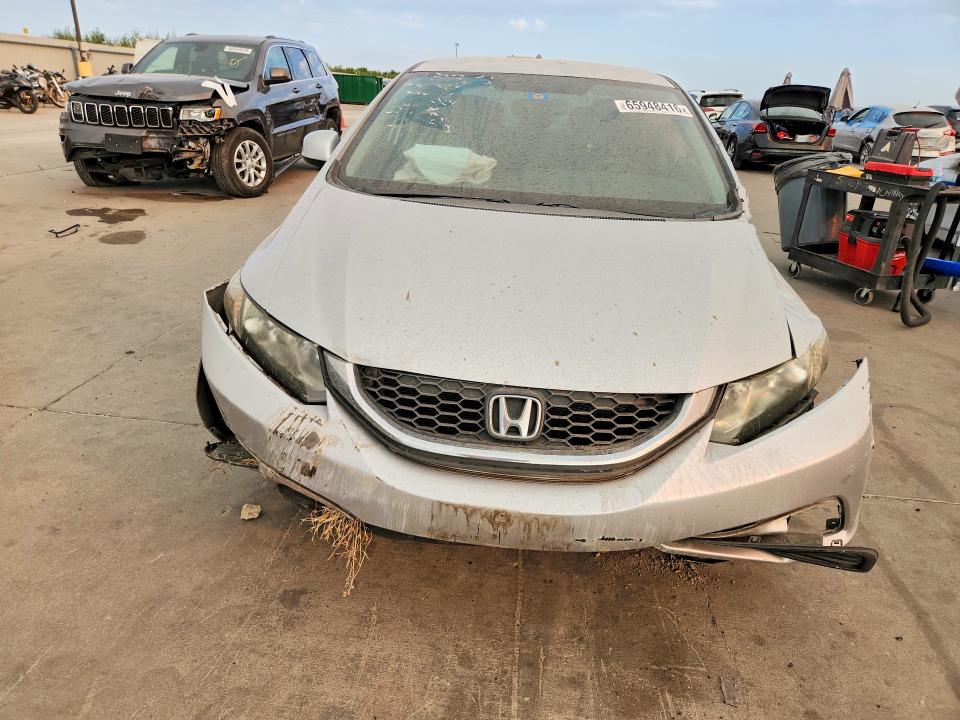 Photo 5 from auction – 2013 HONDA CIVIC with VIN 2HGFB2F56DH600253