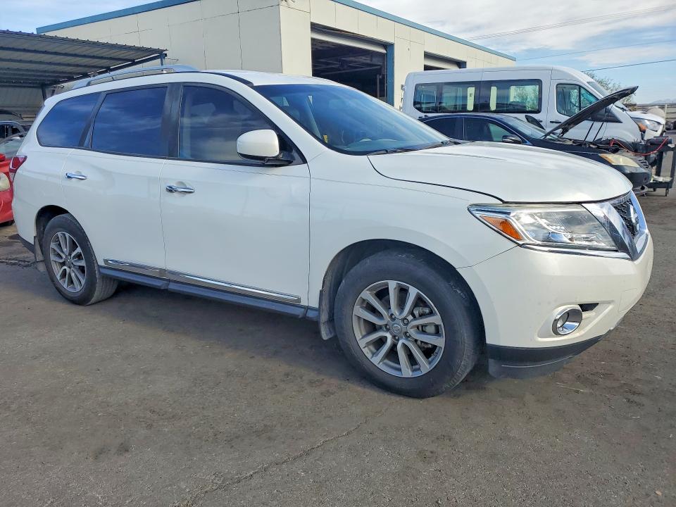 Фото 4 с аукциона – 2014 NISSAN PATHFINDER с VIN 5N1AR2MN4EC637700