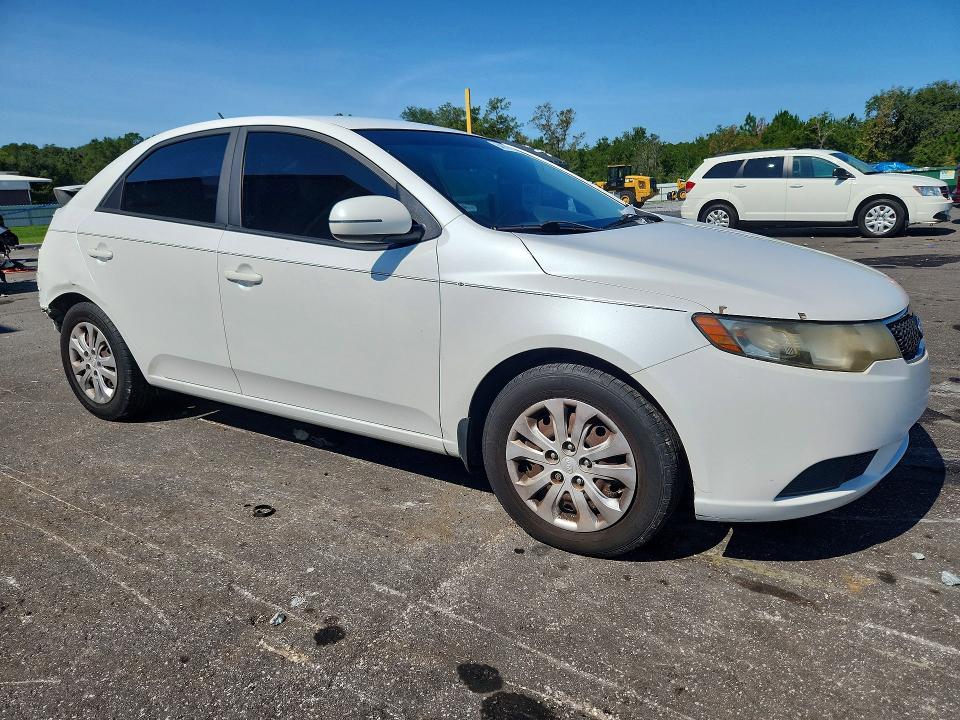 Photo 4 from auction – 2013 KIA FORTE with VIN KNAFU4A21D5654453