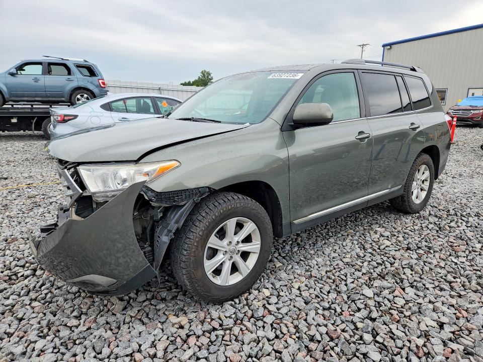 Снимка 1 от търг – 2011 TOYOTA HIGHLANDER с VIN 5TDBK3EH0BS068169