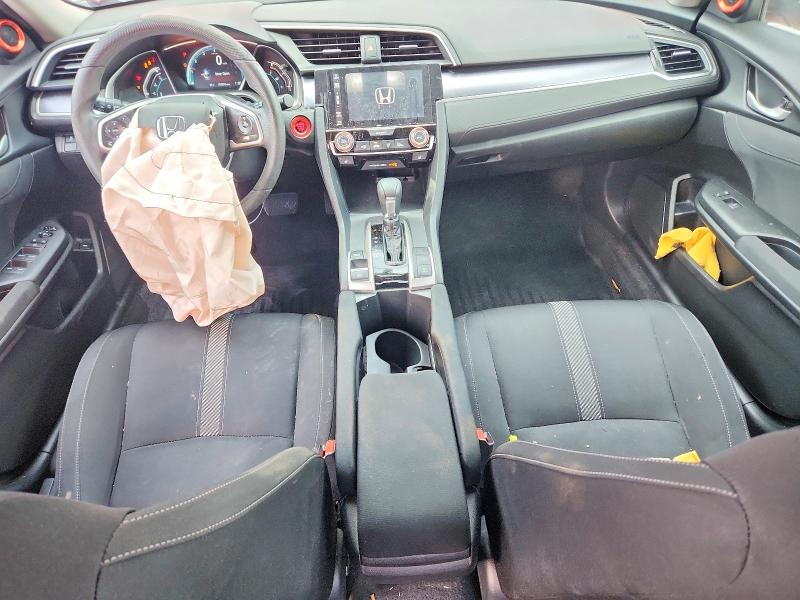 Photo 8 from auction – 2017 HONDA CIVIC with VIN 2HGFC1F33HH632072