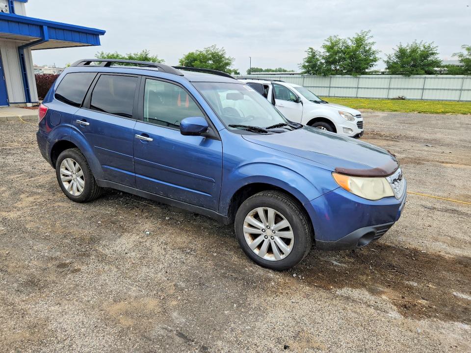Photo 4 from auction – 2011 SUBARU FORESTER with VIN JF2SHBDC1BH725968