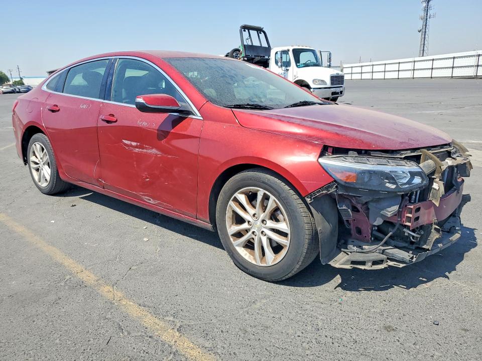 Photo 4 from auction – 2018 CHEVROLET MALIBU with VIN 1G1ZD5ST9JF275468