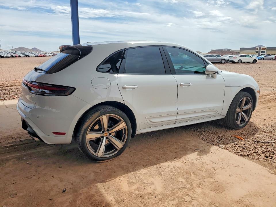 Photo 3 from auction – 2023 PORSCHE MACAN with VIN WP1AA2A55PLB09665
