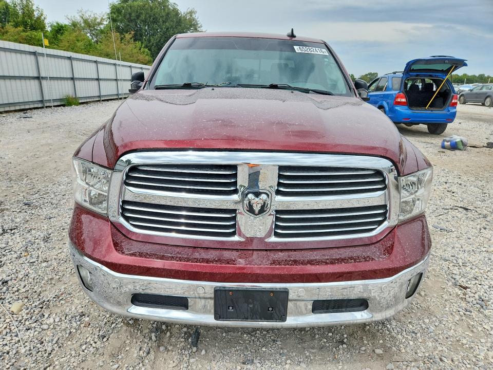 Photo 5 from auction – 2016 RAM 1500 with VIN 3C6RR7LT5GG240914