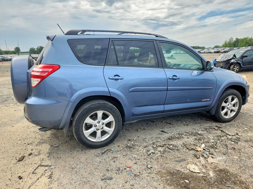 Photo 3 from auction – 2012 TOYOTA RAV4 with VIN 2T3DF4DV1CW252238