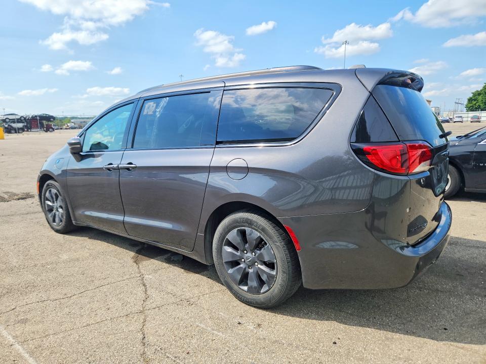 Photo 2 from auction – 2020 CHRYSLER PACIFICA with VIN 2C4RC1N74LR257926