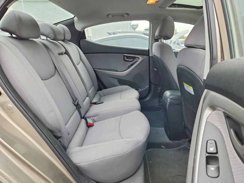 Photo 10 from auction – 2013 HYUNDAI ELANTRA with VIN 5NPDH4AE7DH359155