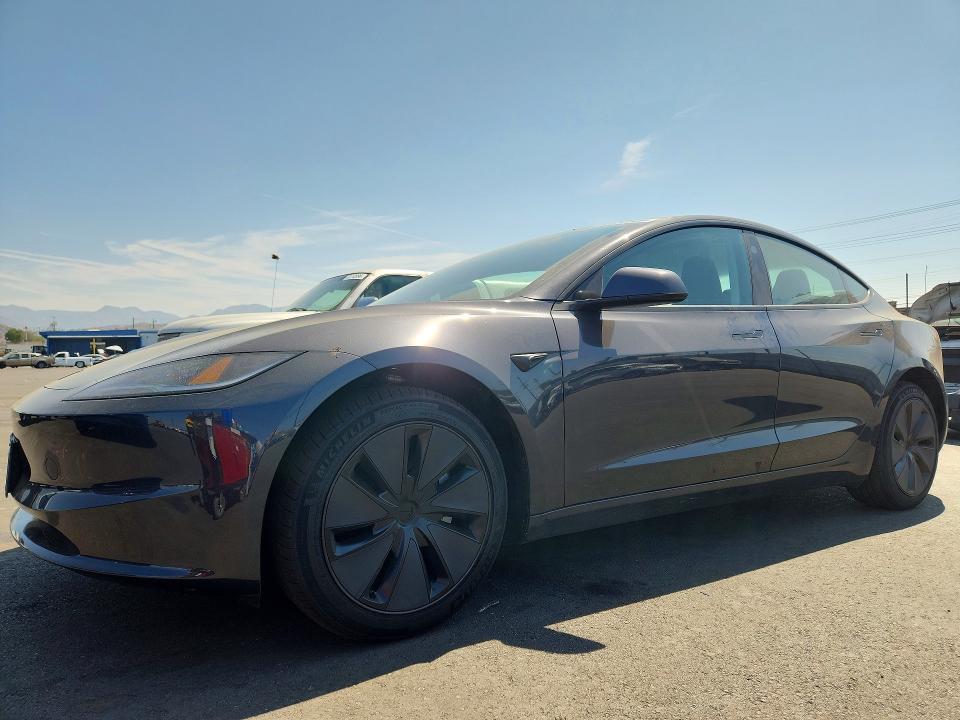 2026 TESLA MODEL 3 - Търг №64335606