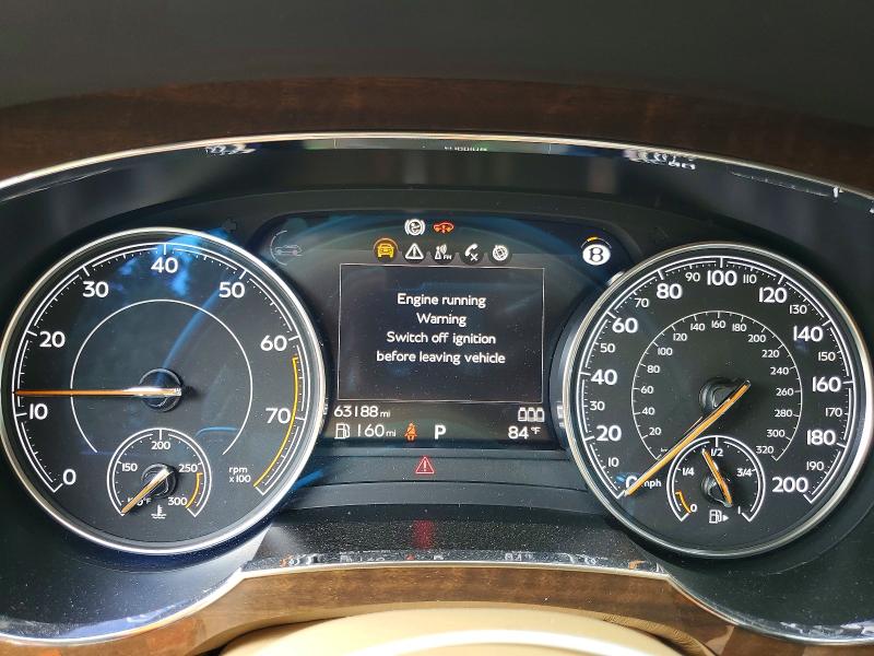 Photo 9 from auction – 2018 BENTLEY BENTAYGA with VIN SJAAC2ZV6JC018686