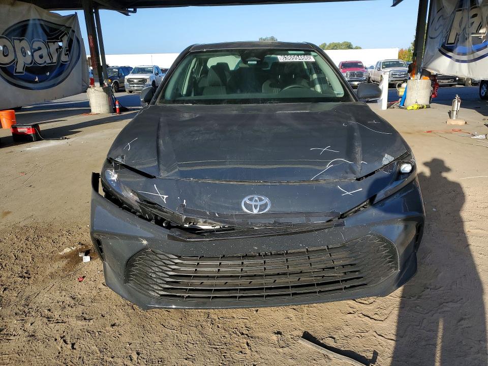 Photo 5 from auction – 2026 TOYOTA CAMRY with VIN 4T1DAACK4TU693665