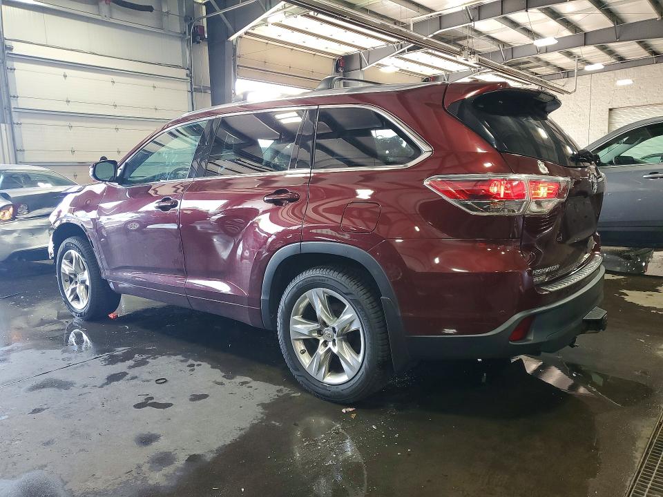 Photo 2 from auction – 2015 TOYOTA HIGHLANDER with VIN 5TDDKRFH5FS206904