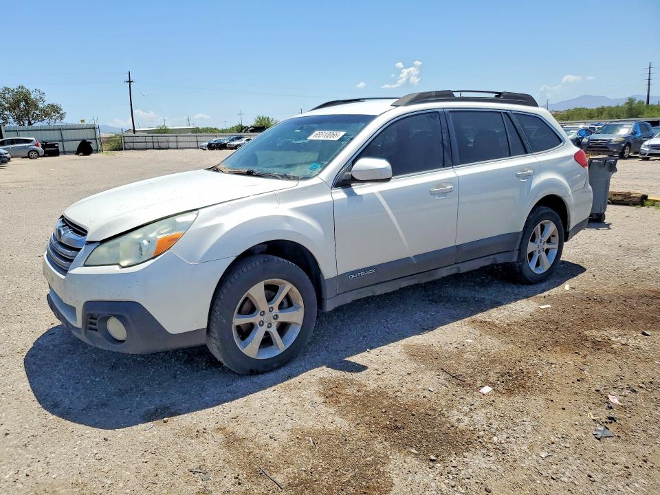 SUBARU OUTBACK 2013 with VIN 4S4BRCBC5D3267268 - Photo from auction