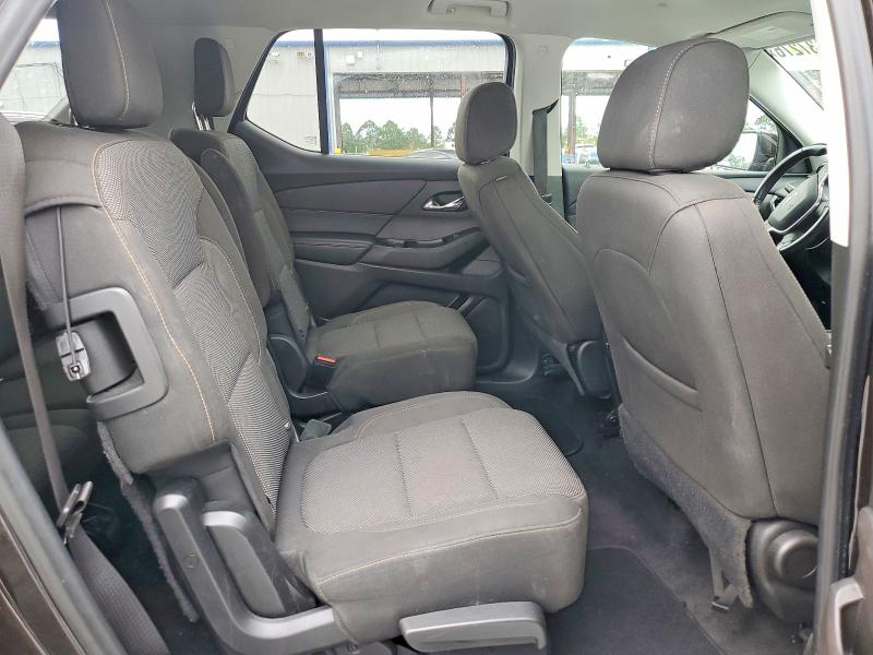 Photo 11 from auction – 2018 CHEVROLET TRAVERSE with VIN 1GNERGKW0JJ268216