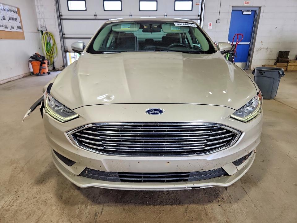 Photo 5 from auction – 2017 FORD FUSION with VIN 3FA6P0LU3HR314070