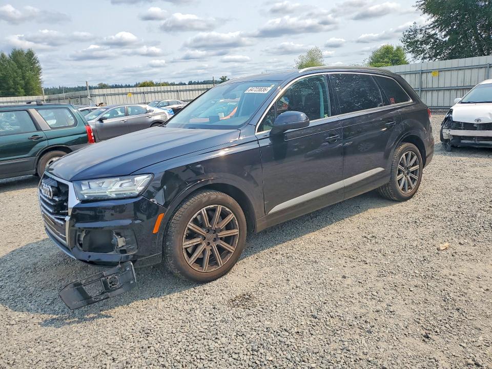 AUDI Q7 2018 with VIN WA1LAAF7XJD043706 - Photo from auction