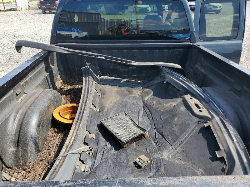 Photo 12 from auction – 2002 CHEVROLET SILVERADO with VIN 1GCEC19V02Z305336