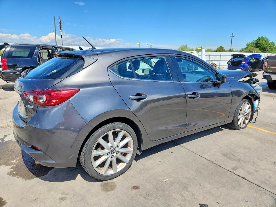Photo 3 from auction – 2017 MAZDA 3 with VIN JM1BN1L32H1124024