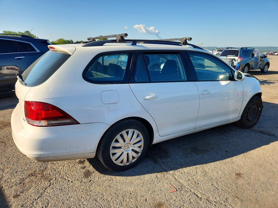 Photo 3 from auction – 2011 VOLKSWAGEN JETTA with VIN 3VWKZ7AJ6BM664668
