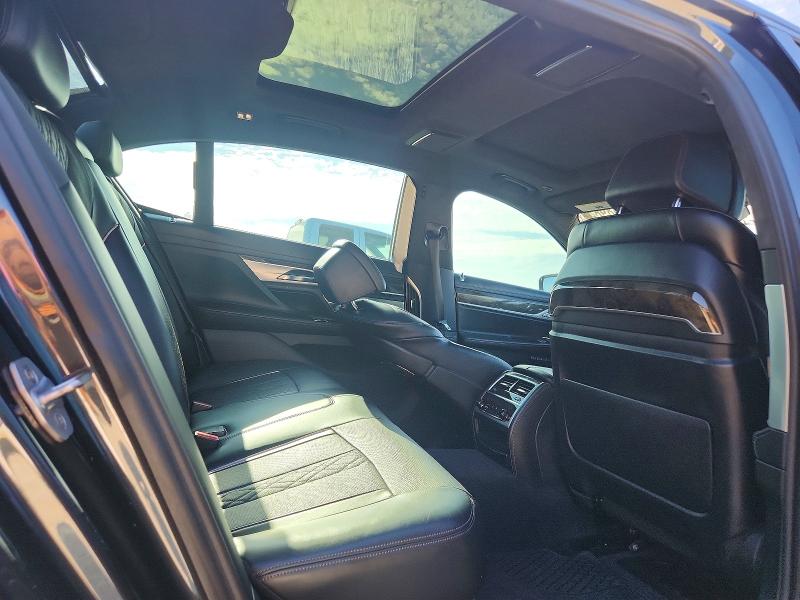 صورة رقم 10 من المزاد - 2017 BMW 750 مع VIN WBA7F0C36HGM21935