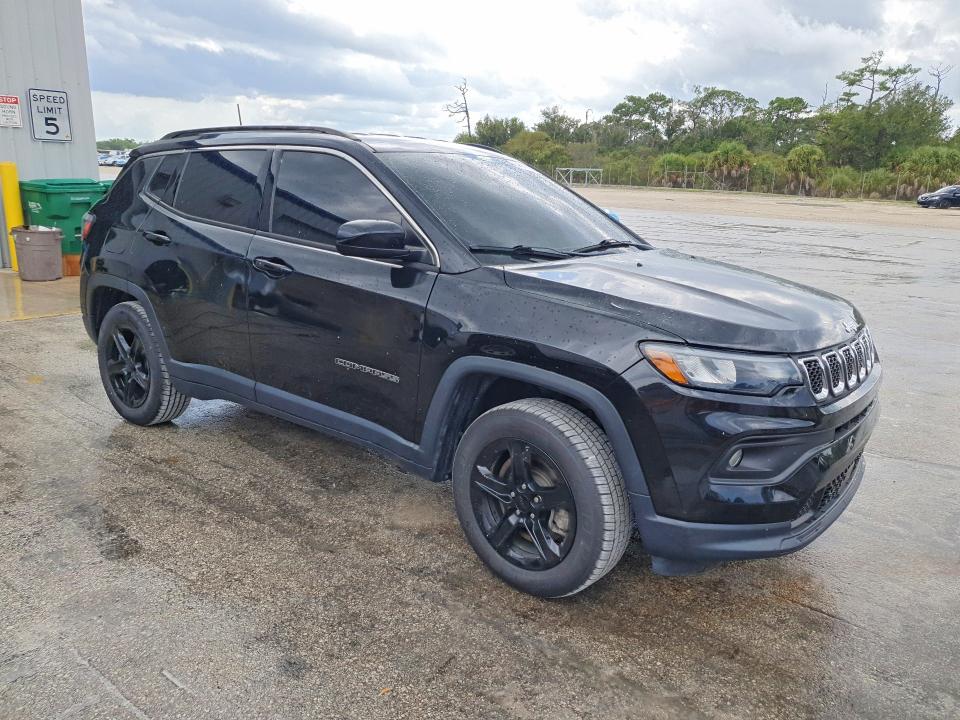 Снимка 4 от търг – 2023 JEEP COMPASS с VIN 3C4NJDBN5PT537074