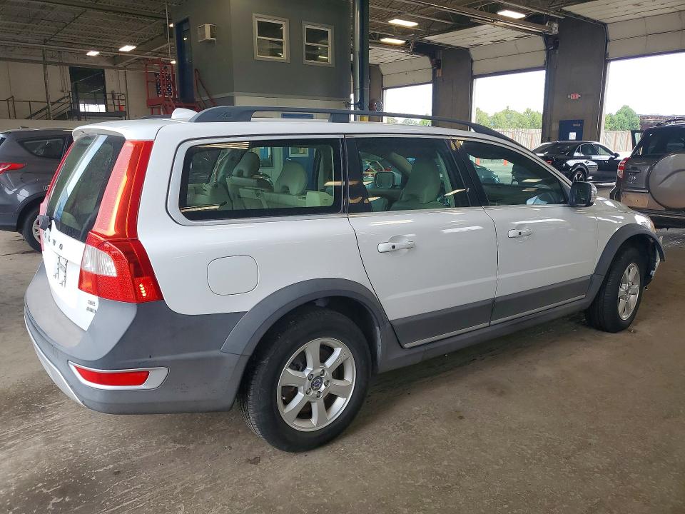 Photo 3 from auction – 2010 VOLVO XC70 with VIN YV4960BZ3A1085586