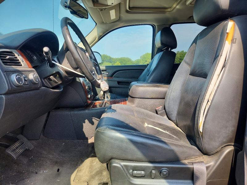 Photo 7 from auction – 2010 CHEVROLET AVALANCHE with VIN 3GNVKGE03AG118923