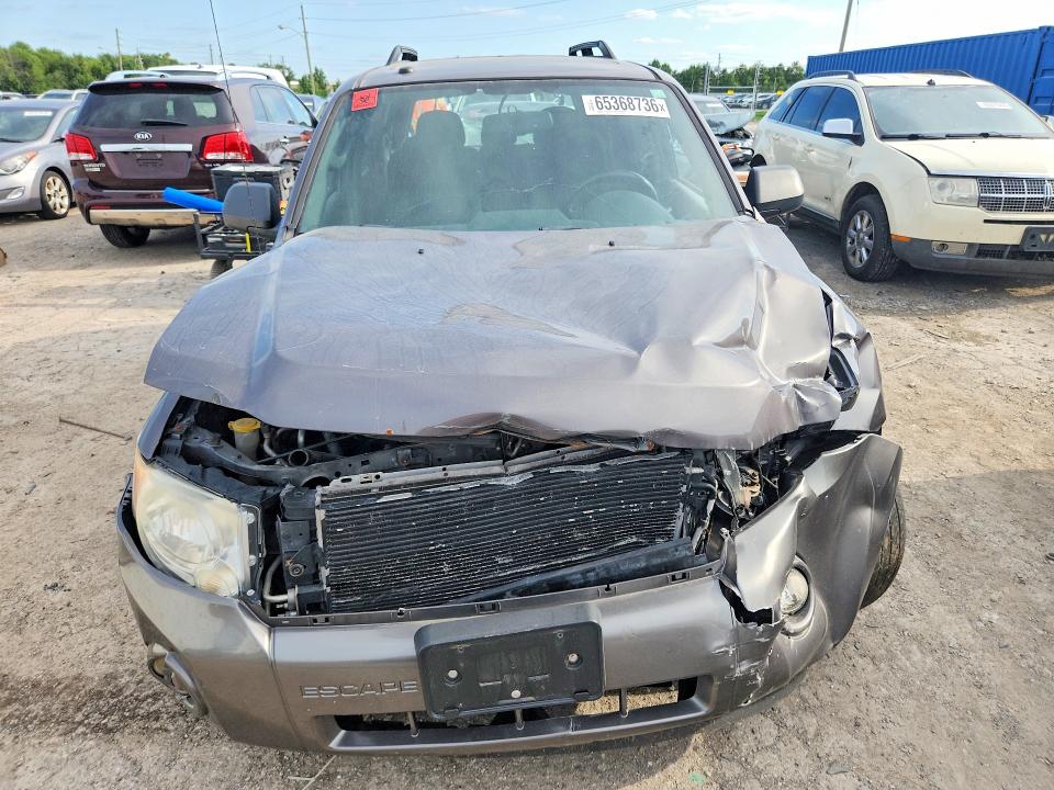 Photo 5 from auction – 2011 FORD ESCAPE with VIN 1FMCU9DG2BKA91370