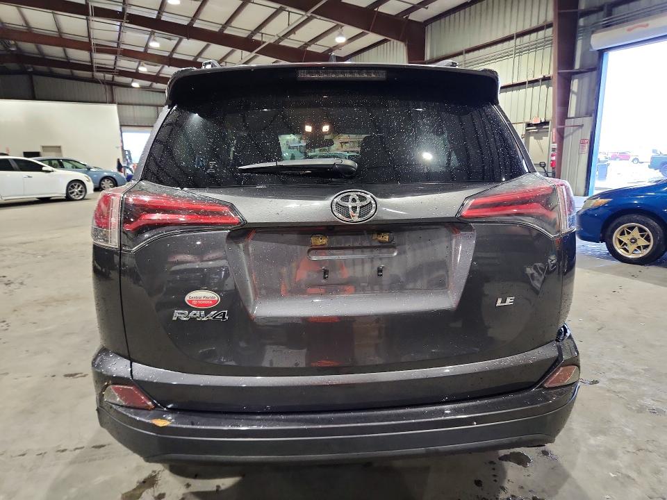 Photo 6 from auction – 2017 TOYOTA RAV4 with VIN JTMZFREV5HJ136130