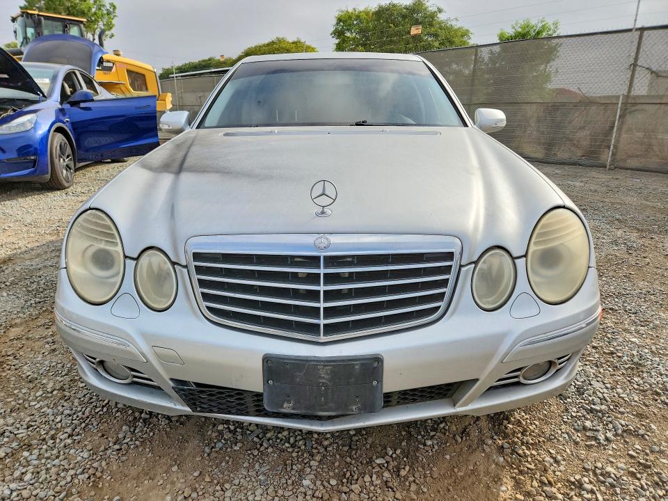 Zdjęcie 5 z aukcji – 2007 MERCEDES-BENZ E z VIN WDBUF56X07B159583