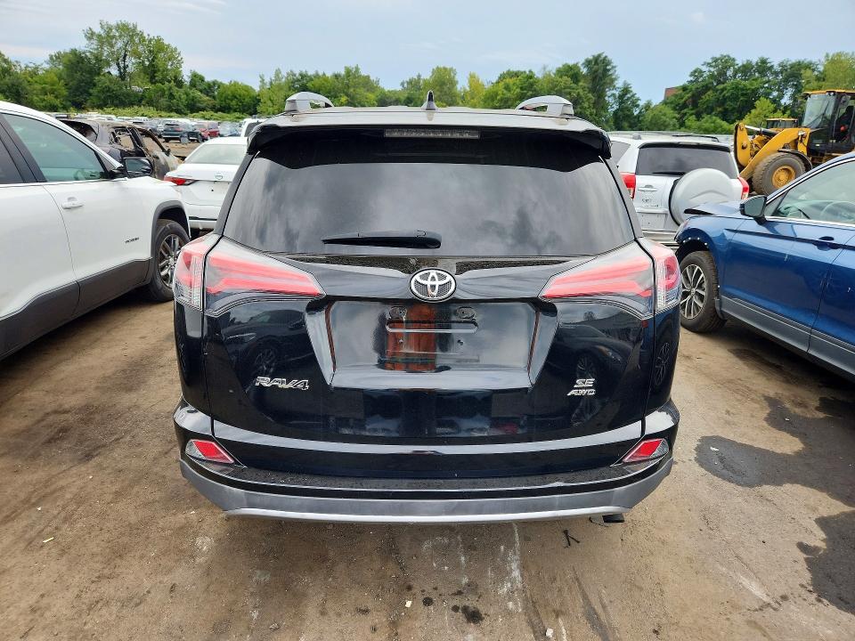 Photo 6 from auction – 2018 TOYOTA RAV4 with VIN 2T3JFREV1JW768871
