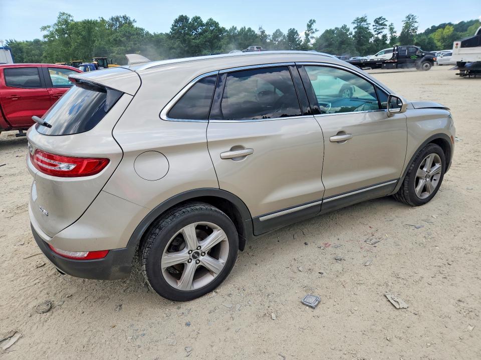 Photo 3 from auction – 2015 LINCOLN MKC with VIN 5LMCJ2A9XFUJ04377