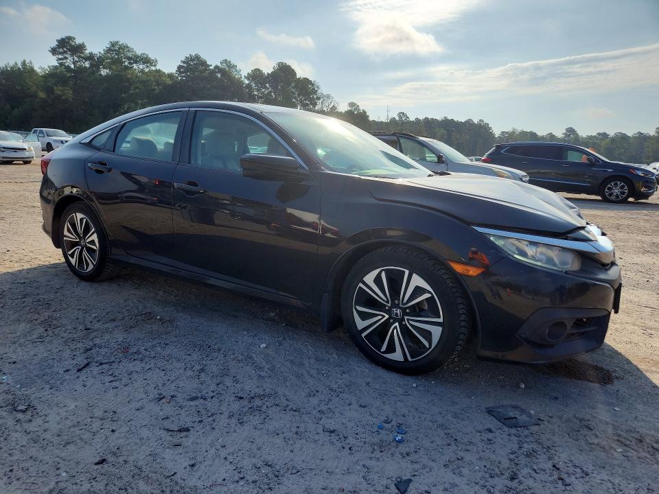 Photo 4 from auction – 2016 HONDA CIVIC with VIN 19XFC1F38GE222439