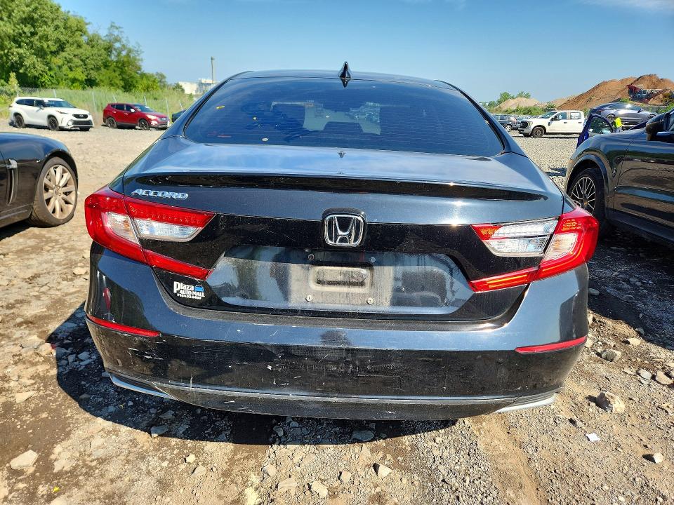 Photo 6 from auction – 2018 HONDA ACCORD with VIN 1HGCV1F46JA106710