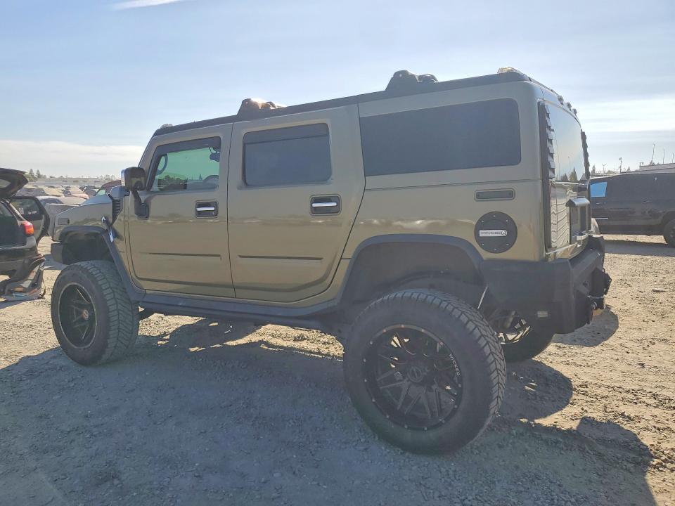 Фото 2 с аукциона – 2005 HUMMER H2 с VIN 5GRGN23U25H104734