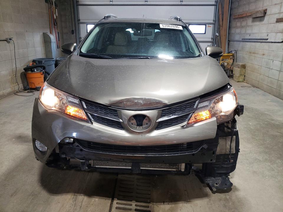 Photo 5 from auction – 2014 TOYOTA RAV4 with VIN 2T3DFREV7EW218206
