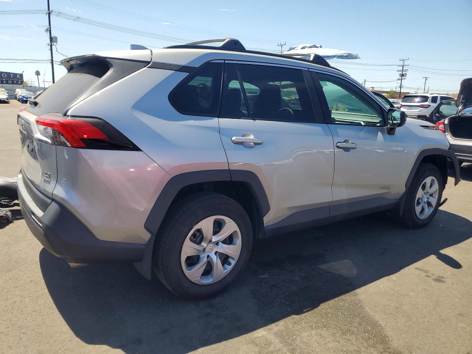 Photo 3 from auction – 2021 TOYOTA RAV4 with VIN 2T3F1RFV3MW190070