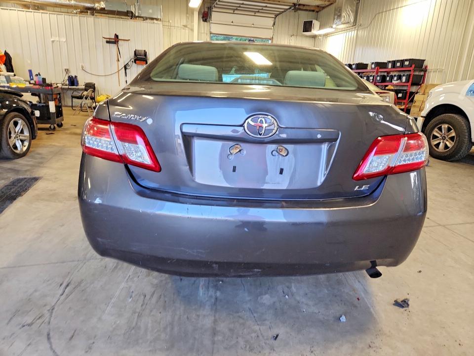 Photo 6 from auction – 2011 TOYOTA CAMRY with VIN 4T4BF3EKXBR141352