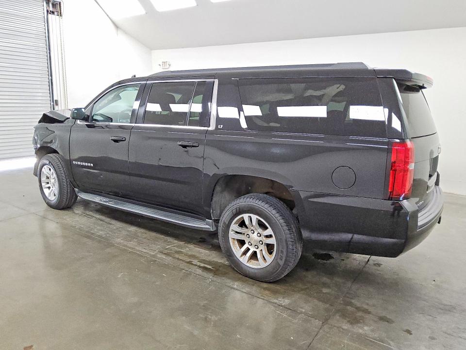 Photo 2 from auction – 2018 CHEVROLET SUBURBAN with VIN 1GNSCHKC9JR350396