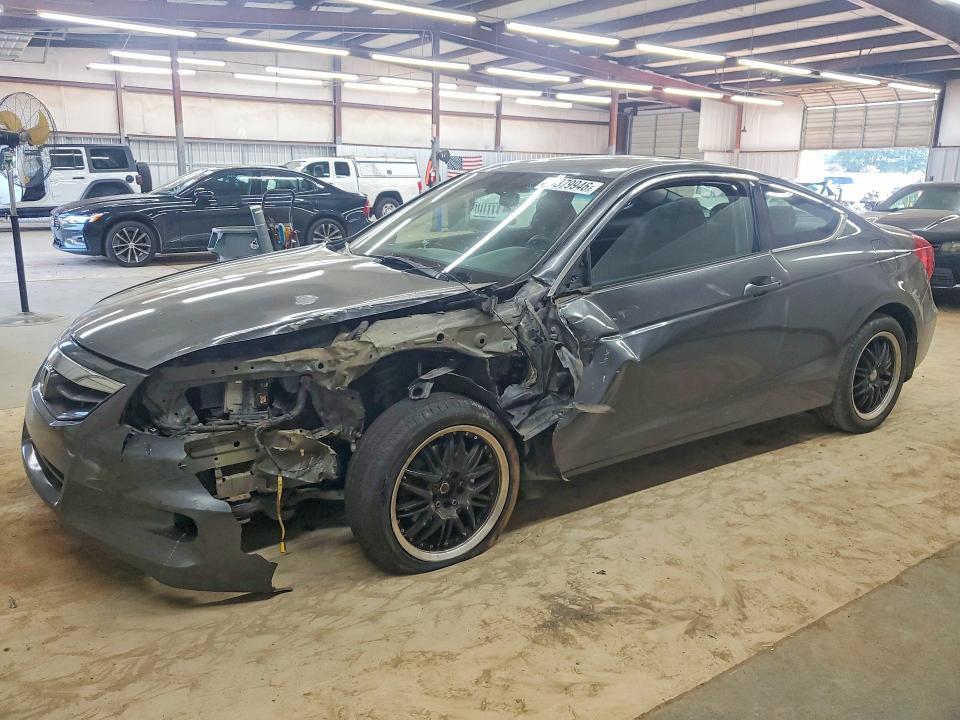 HONDA ACCORD 2011 with VIN 1HGCS1B71BA010008 - Photo from auction