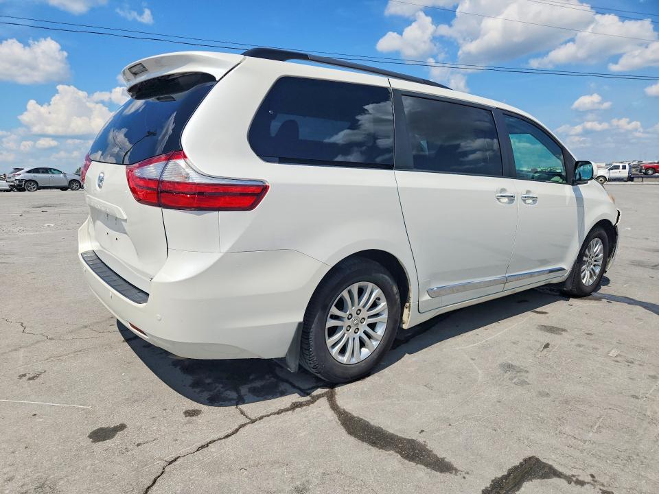 Photo 3 from auction – 2017 TOYOTA SIENNA with VIN 5TDYZ3DC4HS797960