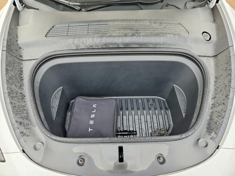 Foto 12 de la subasta – 2021 TESLA MODEL Y con VIN 5YJYGDEE5MF209235