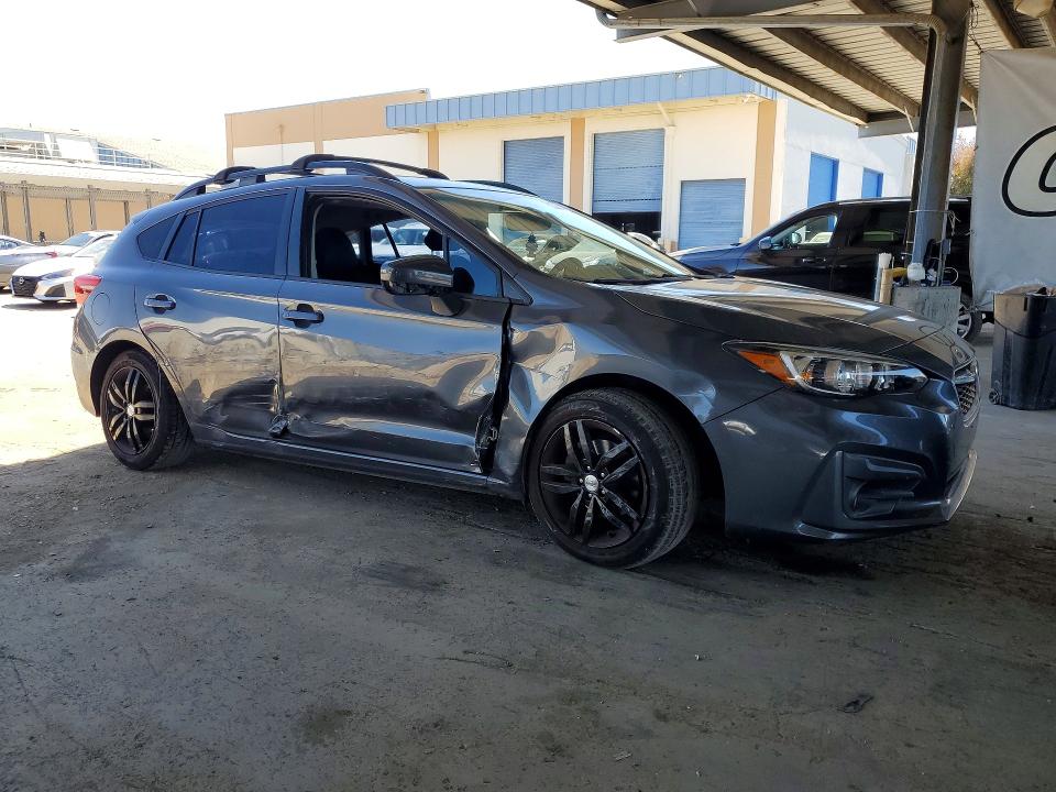 Photo 4 from auction – 2018 SUBARU IMPREZA with VIN 4S3GTAD67J3700835
