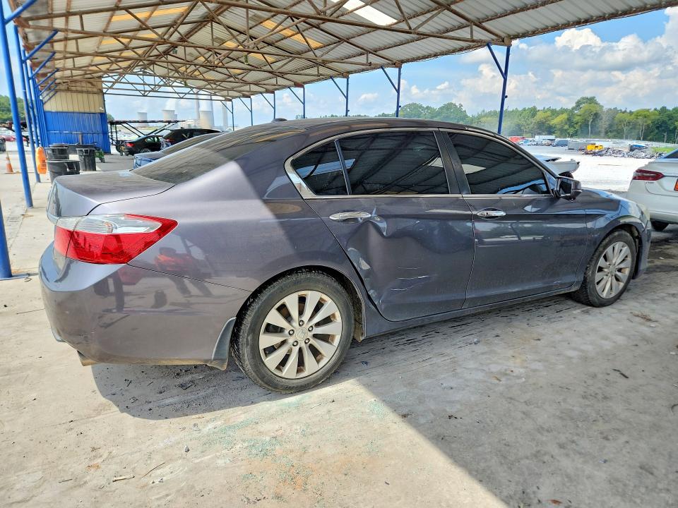 Photo 3 from auction – 2014 HONDA ACCORD with VIN 1HGCR2F88EA012525