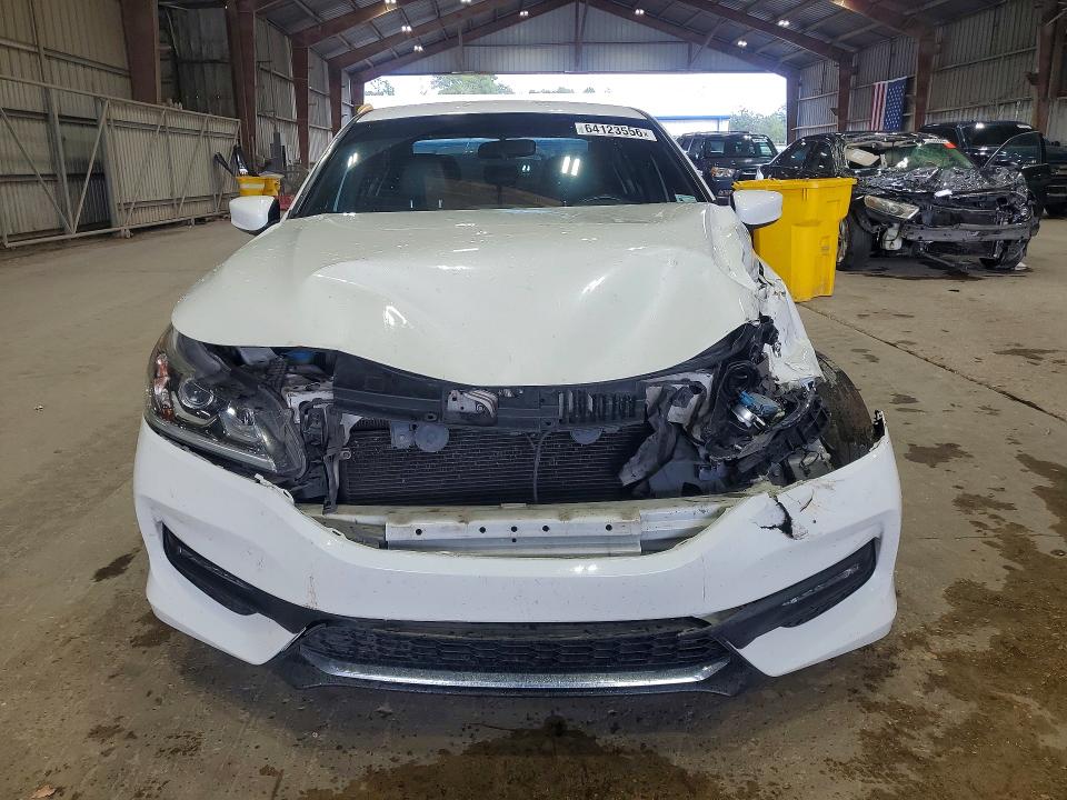 Photo 5 from auction – 2017 HONDA ACCORD with VIN 1HGCR2F16HA140107