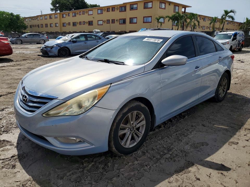 HYUNDAI SONATA 2013 with VIN 5NPEB4AC3DH722586 - Photo from auction
