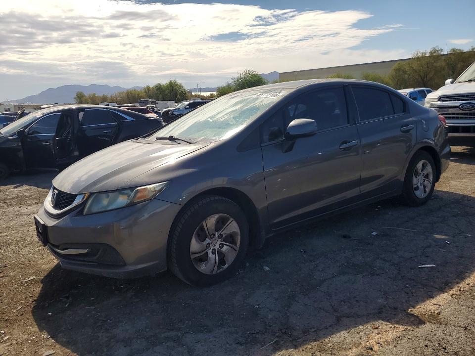 HONDA CIVIC 2013 z numerem VIN 2HGFB2F55DH501679 - Zdjęcie z aukcji