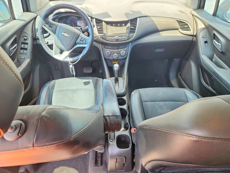 Фото 8 с аукциона – 2018 CHEVROLET TRAX с VIN 3GNCJLSB8JL203353