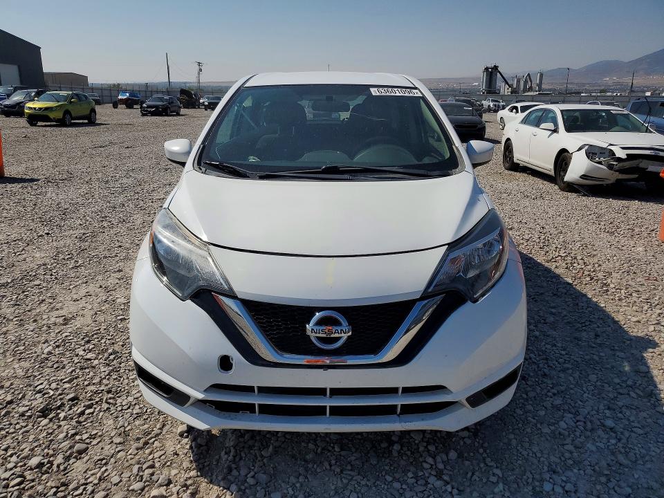 Снимка 5 от търг – 2018 NISSAN VERSA NOTE с VIN 3N1CE2CP4JL353657