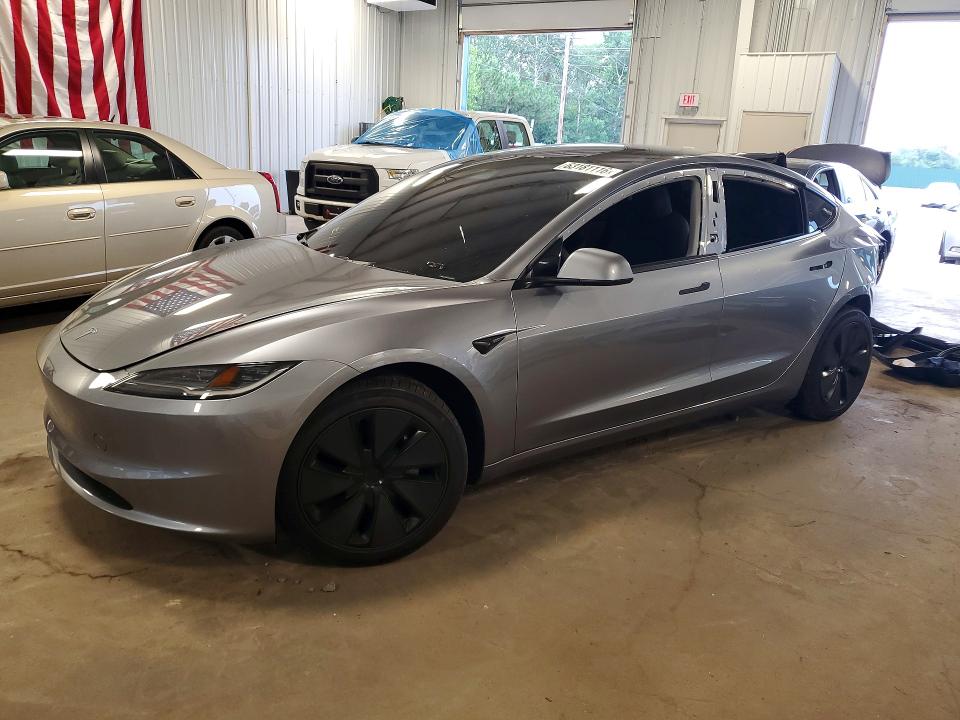 TESLA MODEL 3 2025 with VIN 5YJ3E1EAXSF999916 - Photo from auction